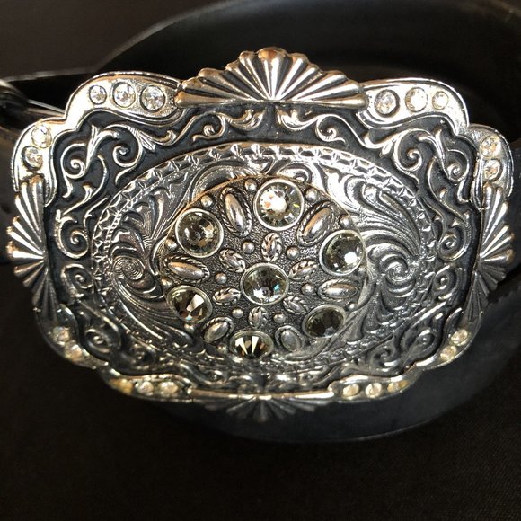 Silver Creek Black Leather Belt with Silver Buckle - Picture 2 of 12